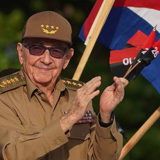 Ordenan arresto de Raúl Castro por derribo de avionetas