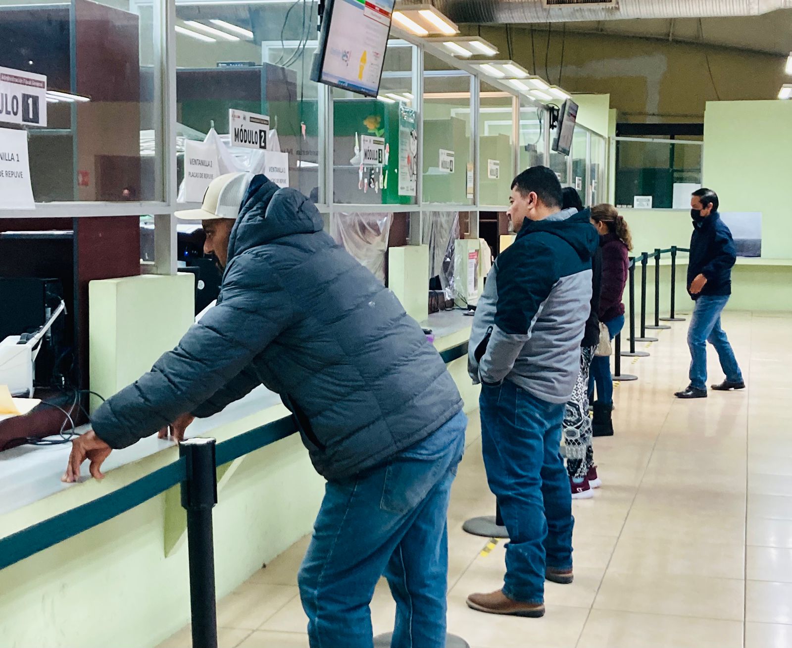 cumple-65-por-ciento-de-contribuyentes-pago-de-derechos-vehiculares
